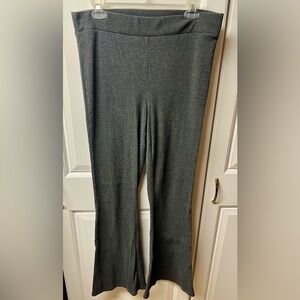 Aerie Gray Ribbed Flare Pants, Large